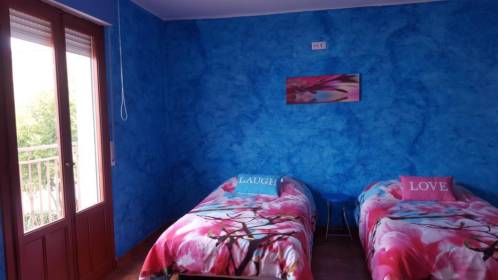 Hostal A La Sombra Del Laurel Navarrete Eksteriør bilde